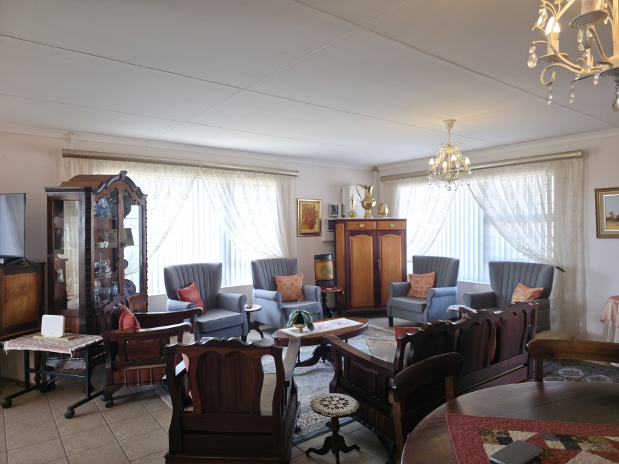 3 Bedroom Property for Sale in Wavecrest Eastern Cape